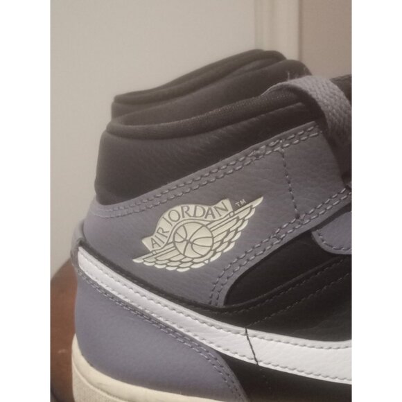 Air Jordan 1 Mid Women's Size 8 Cement Grey/Sail BQ6472 022 - Picture 4 of 13